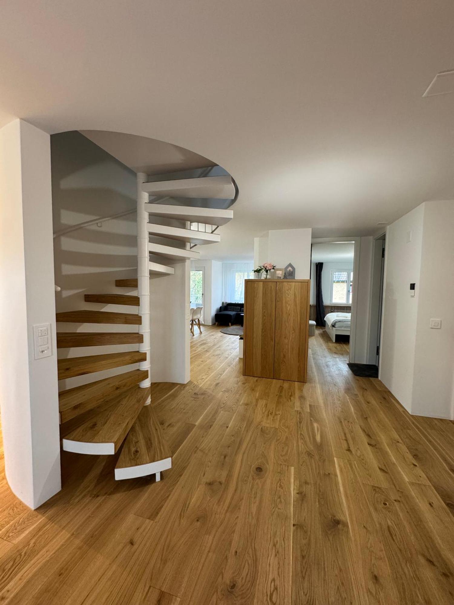 Homestay Vk - H - Zuerich Airport - Luxury - - Haldenstrasse - *